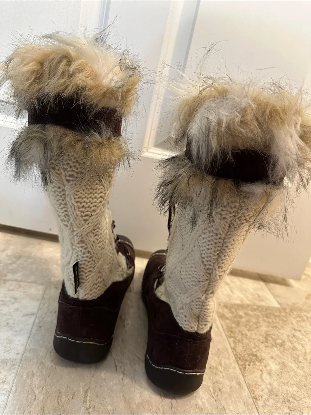 3M Thinsulate Brown and Cream Lace-Up Faux Fur Winter Boots